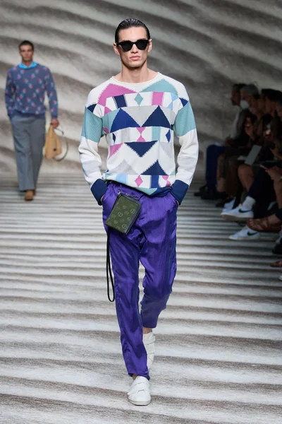 Look 38